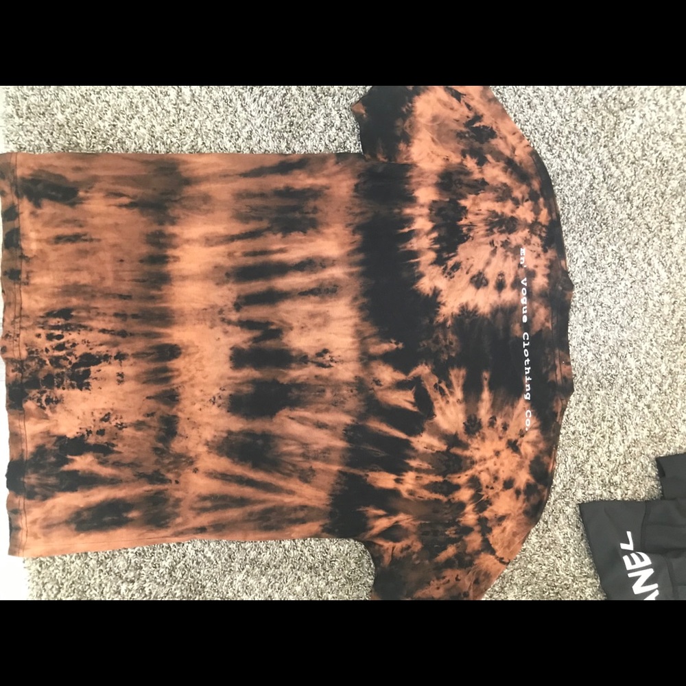 Tie Dye reflective Shirt W/Beanie - Picture 3 of 4